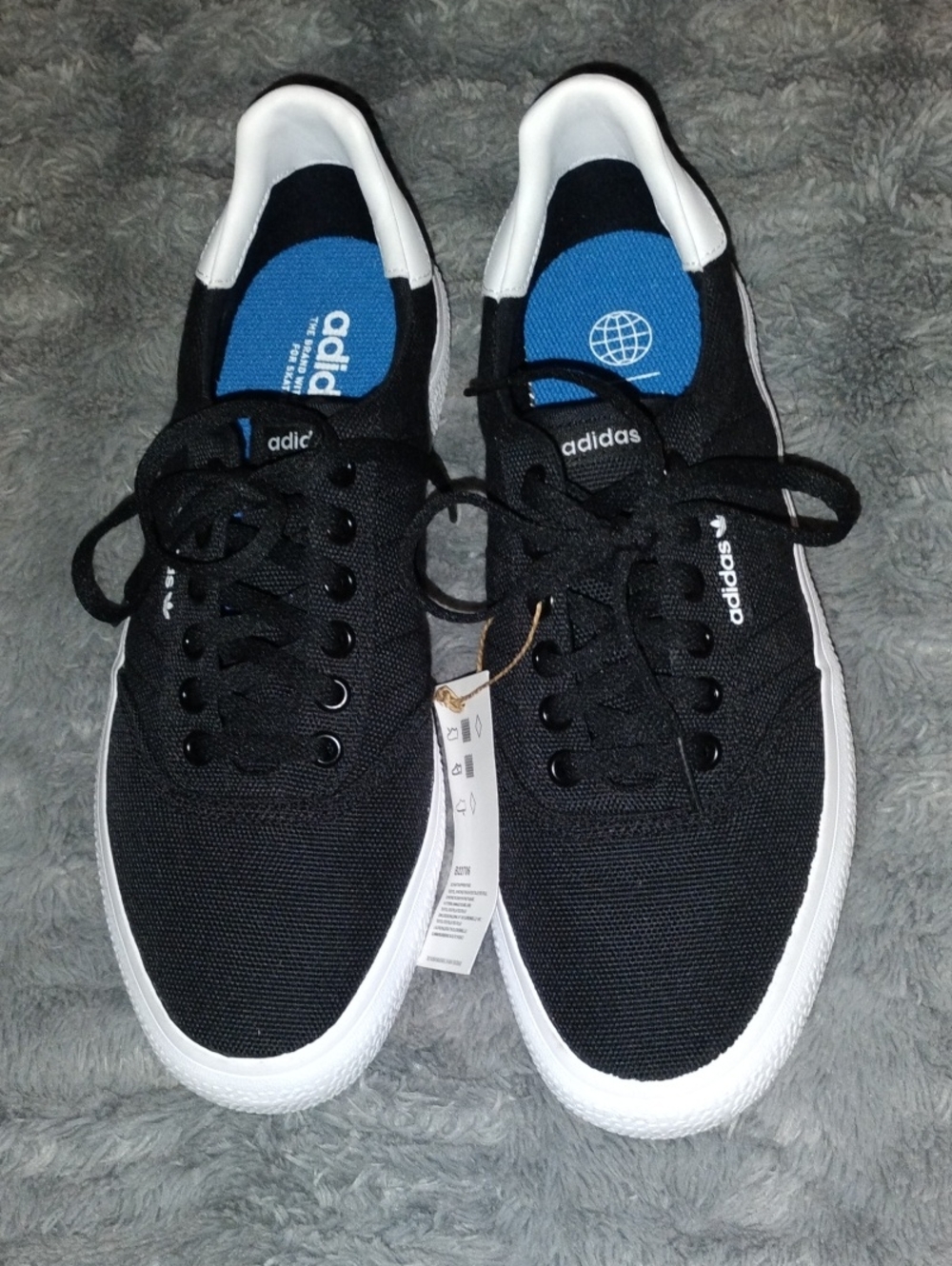 Adidas 3 MC Size 9